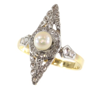 Late Victorian rose cut diamonds ring with pearl